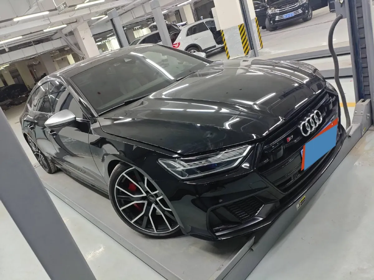 2022 Audi S7 2.9T 450HP V6 8AT,autocango,china used car exporter,china ev exporter,chinese used car exporter,chinese used ev exporter