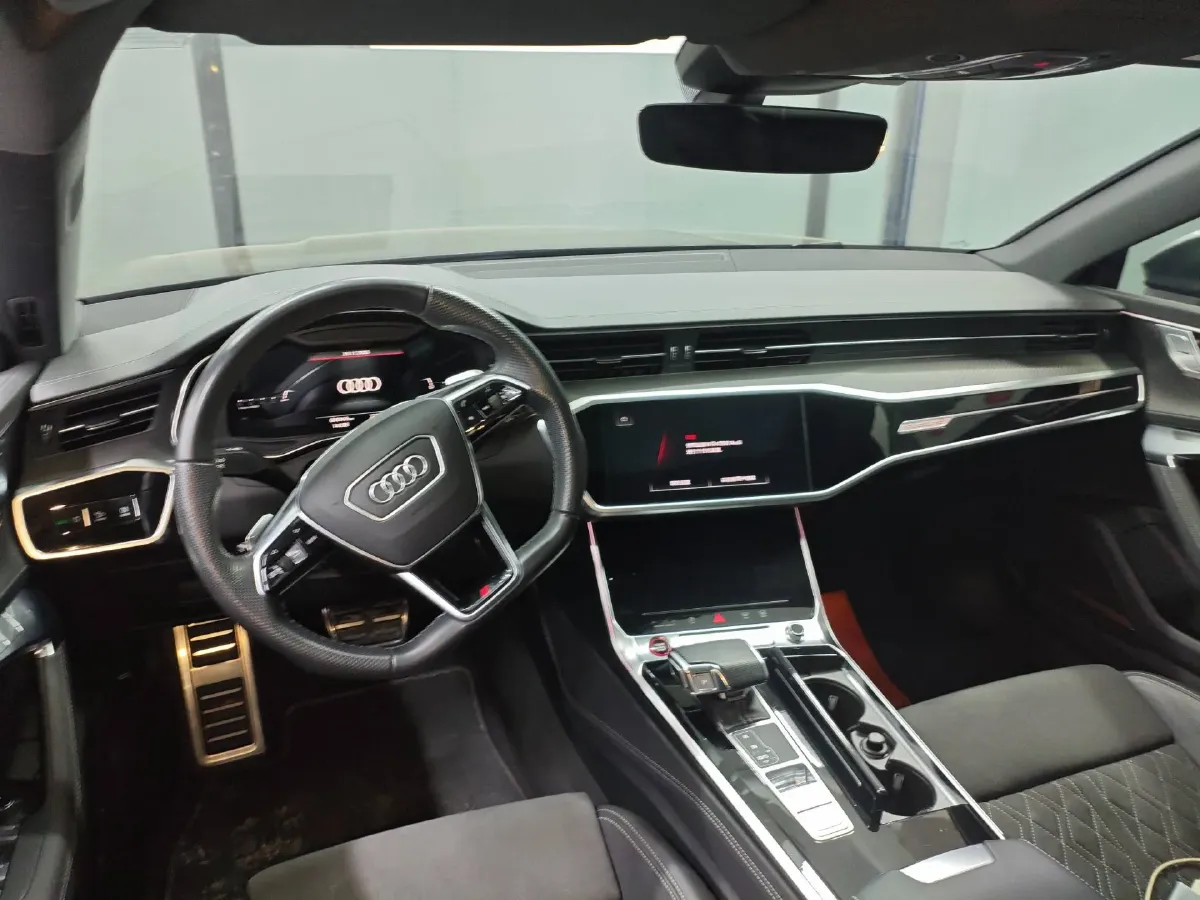 2022 Audi S7 2.9T 450HP V6 8AT,autocango,china used car exporter,china ev exporter,chinese used car exporter,chinese used ev exporter