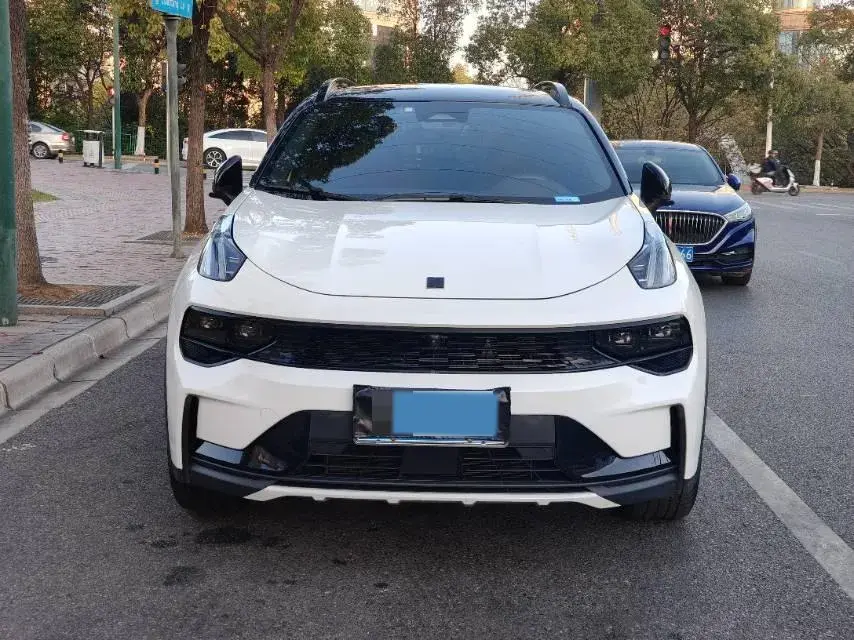 2022 LYNK&CO 01 thumbnail 2