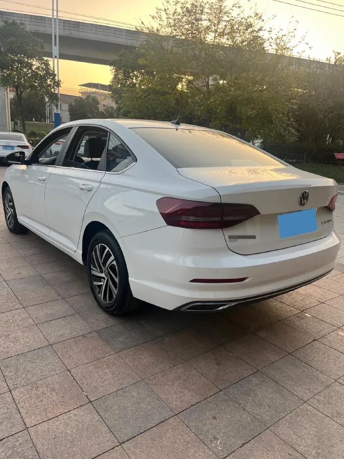 2021 Volkswagen Lavida 1.5L 113HP L4 6AT,autocango,china used car exporter,china ev exporter,chinese used car exporter,chinese used ev exporter