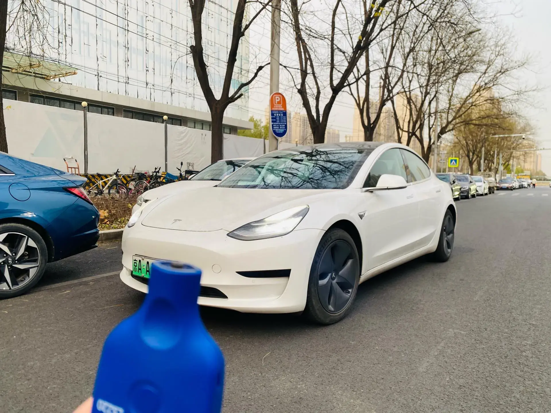 2020 TESLA MODEL view 1