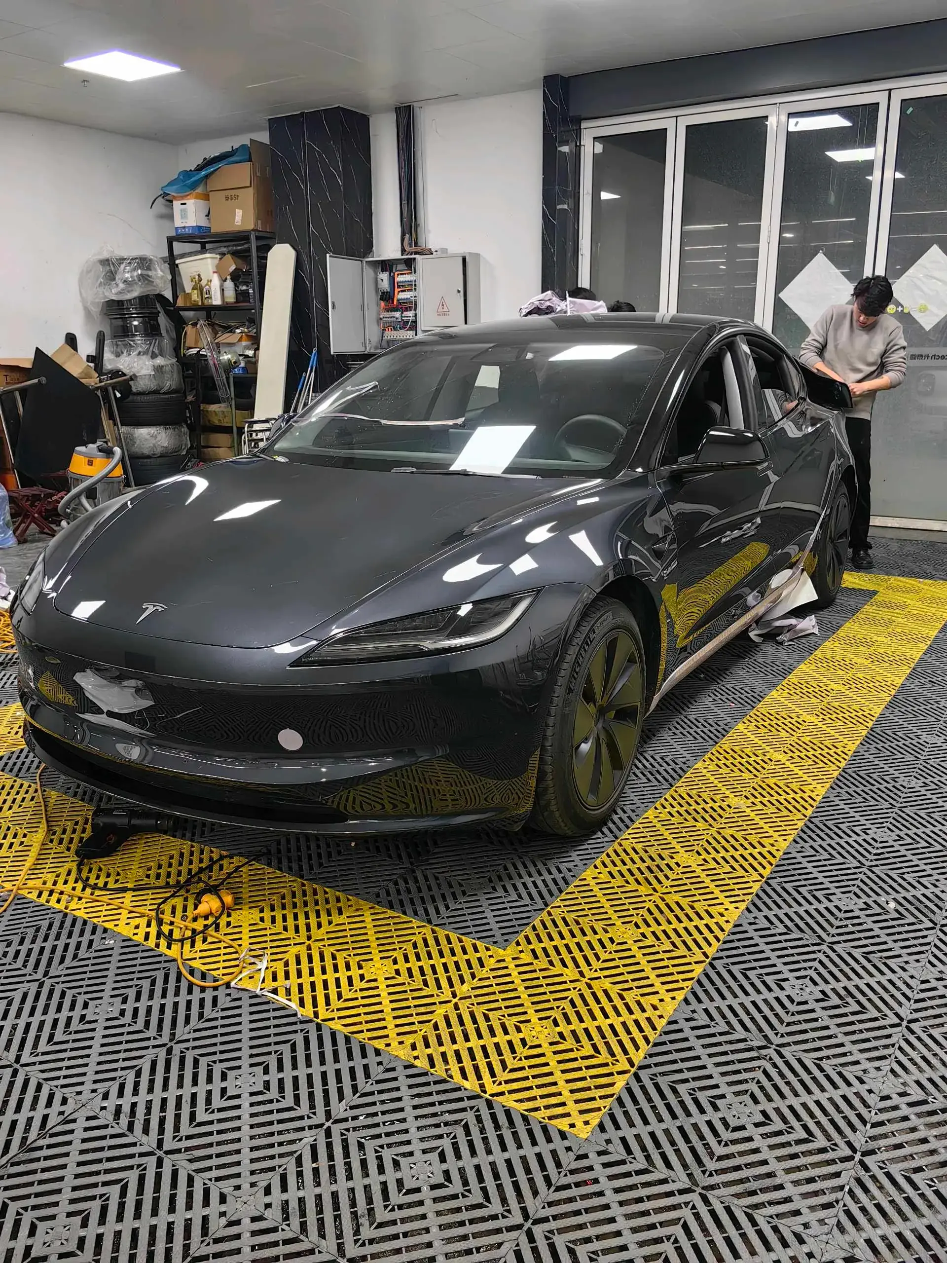 2025 TESLA MODEL view 1