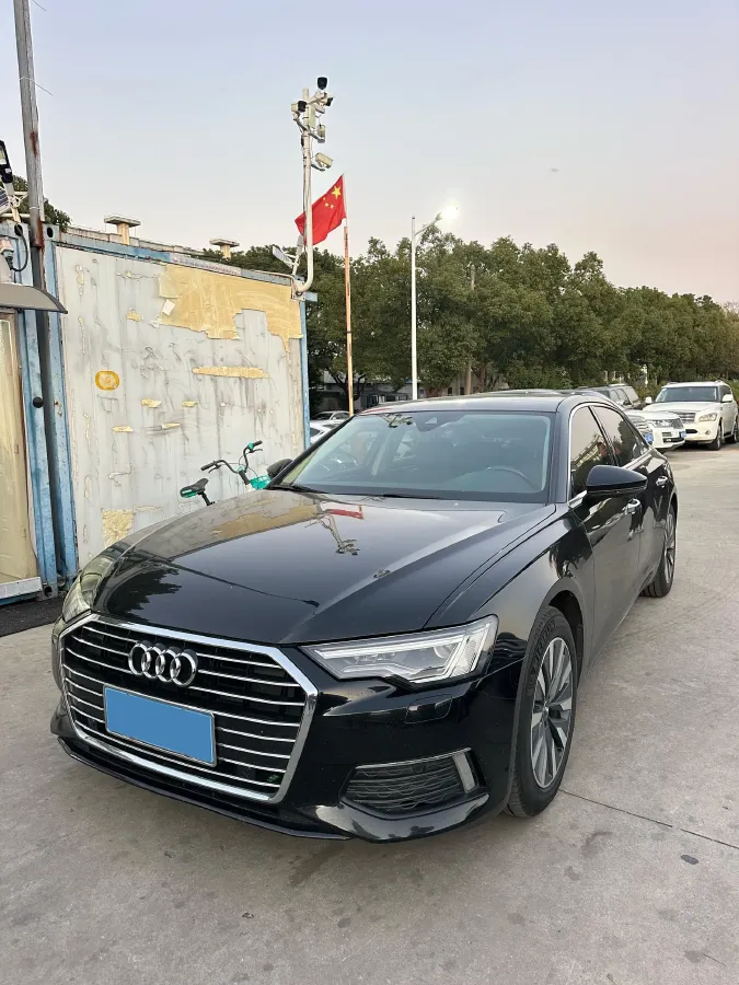 2019 Audi A6L 2.0T 224HP L4 7DCT,autocango,china used car exporter,china ev exporter,chinese used car exporter,chinese used ev exporter