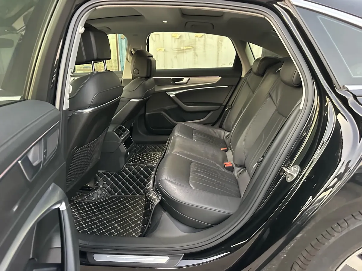 2019 Audi A6L 2.0T 224HP L4 7DCT,autocango,china used car exporter,china ev exporter,chinese used car exporter,chinese used ev exporter