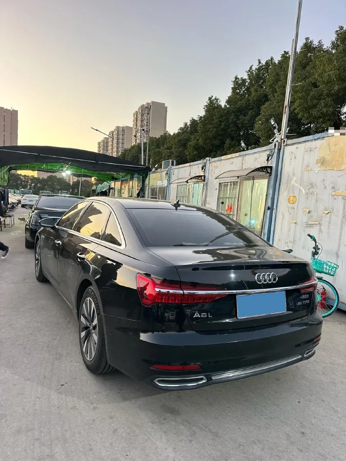 2019 Audi A6L 2.0T 224HP L4 7DCT,autocango,china used car exporter,china ev exporter,chinese used car exporter,chinese used ev exporter