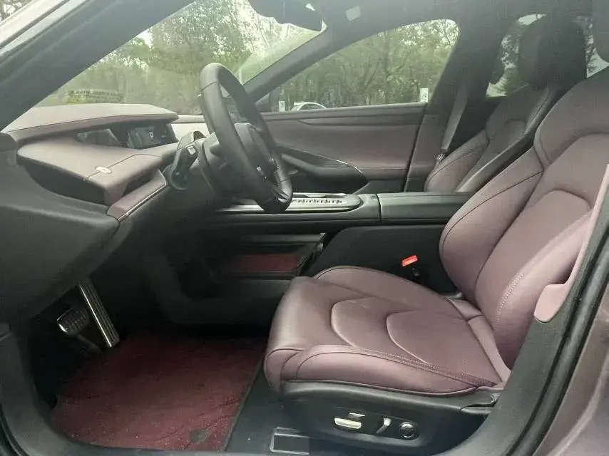 2024 MI SU7 thumbnail 4