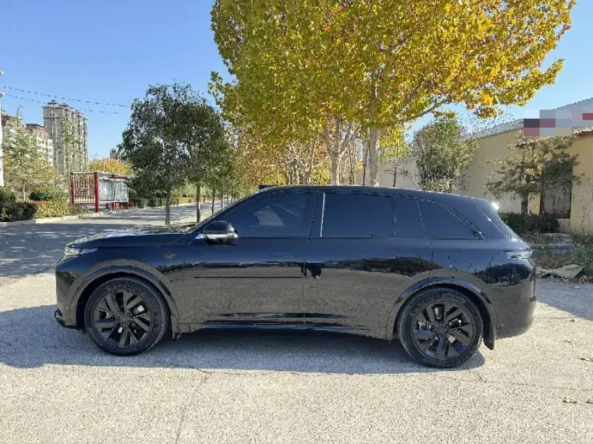 2023 LI L7 thumbnail 2