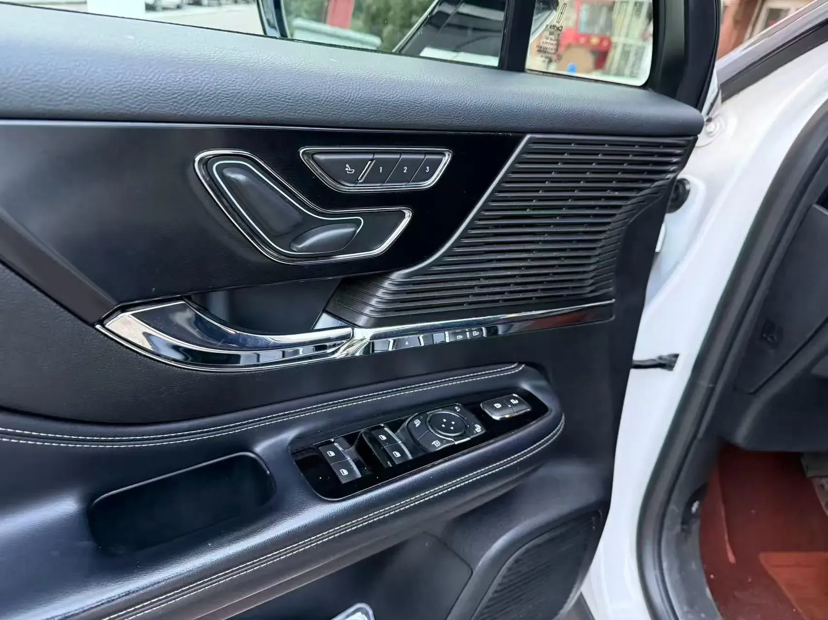 2020 LINCOLN CORSAIR thumbnail 3