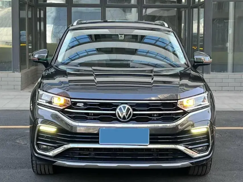 2020 VOLKSWAGEN TAYRON thumbnail 2