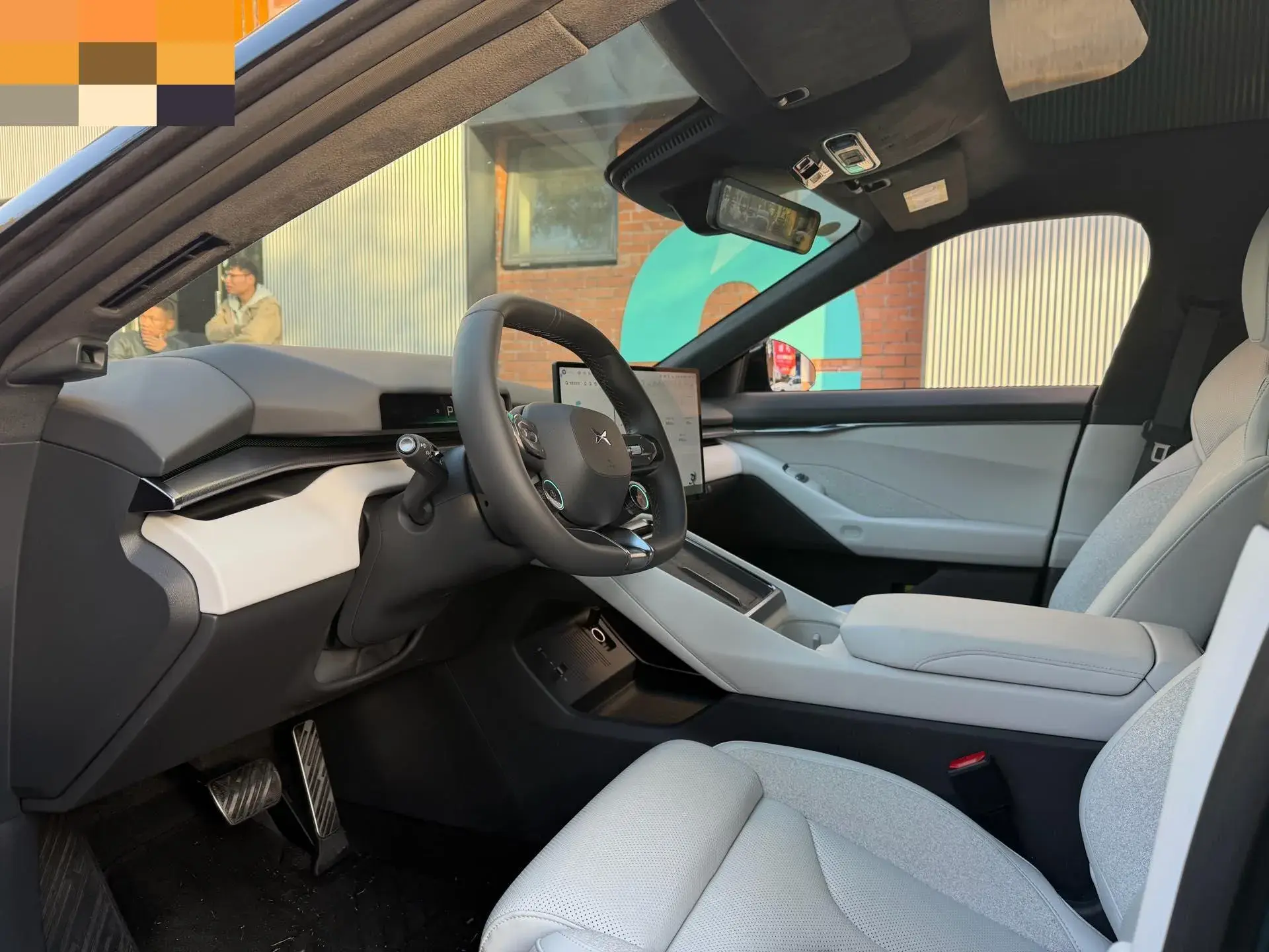 2025 XPENG P7 thumbnail 4