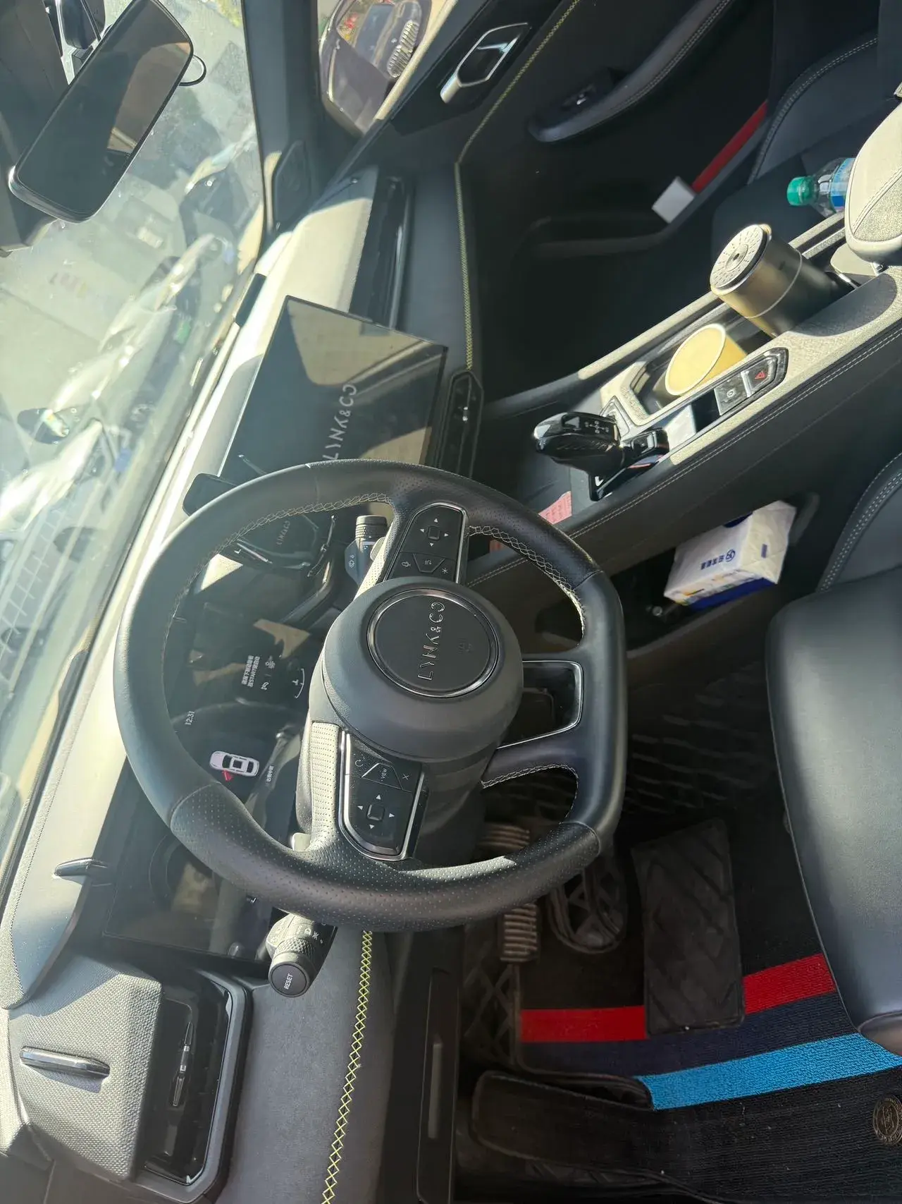 2023 LYNK&CO 03 thumbnail 3