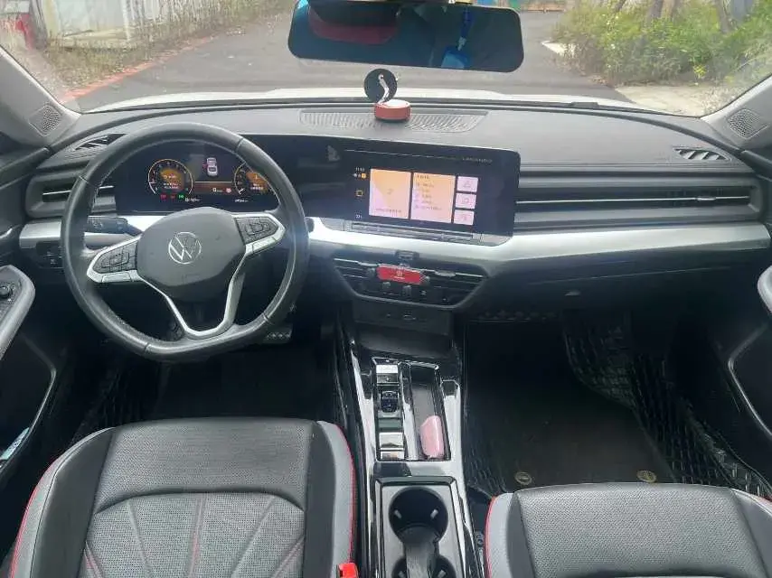 2022 VOLKSWAGEN LAMANDO thumbnail 4