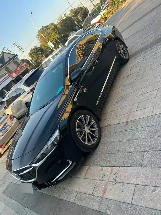 2020 BUICK LARCOSSE view 1