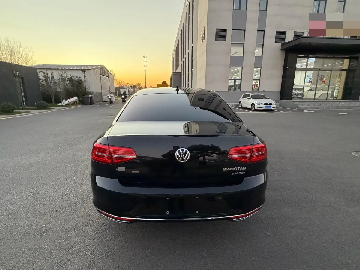 2019 Volkswagen Magotan 2.0T 186HP L4 7DCT,autocango,china used car exporter,china ev exporter,chinese used car exporter,chinese used ev exporter