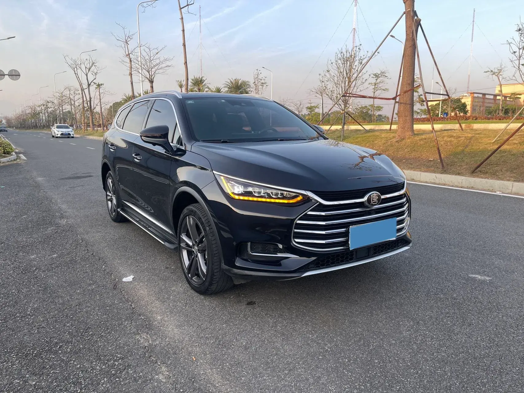 2021 BYD TANG thumbnail 3