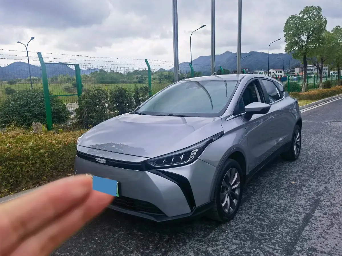 2022 Geometry M6 BEV 53KWH