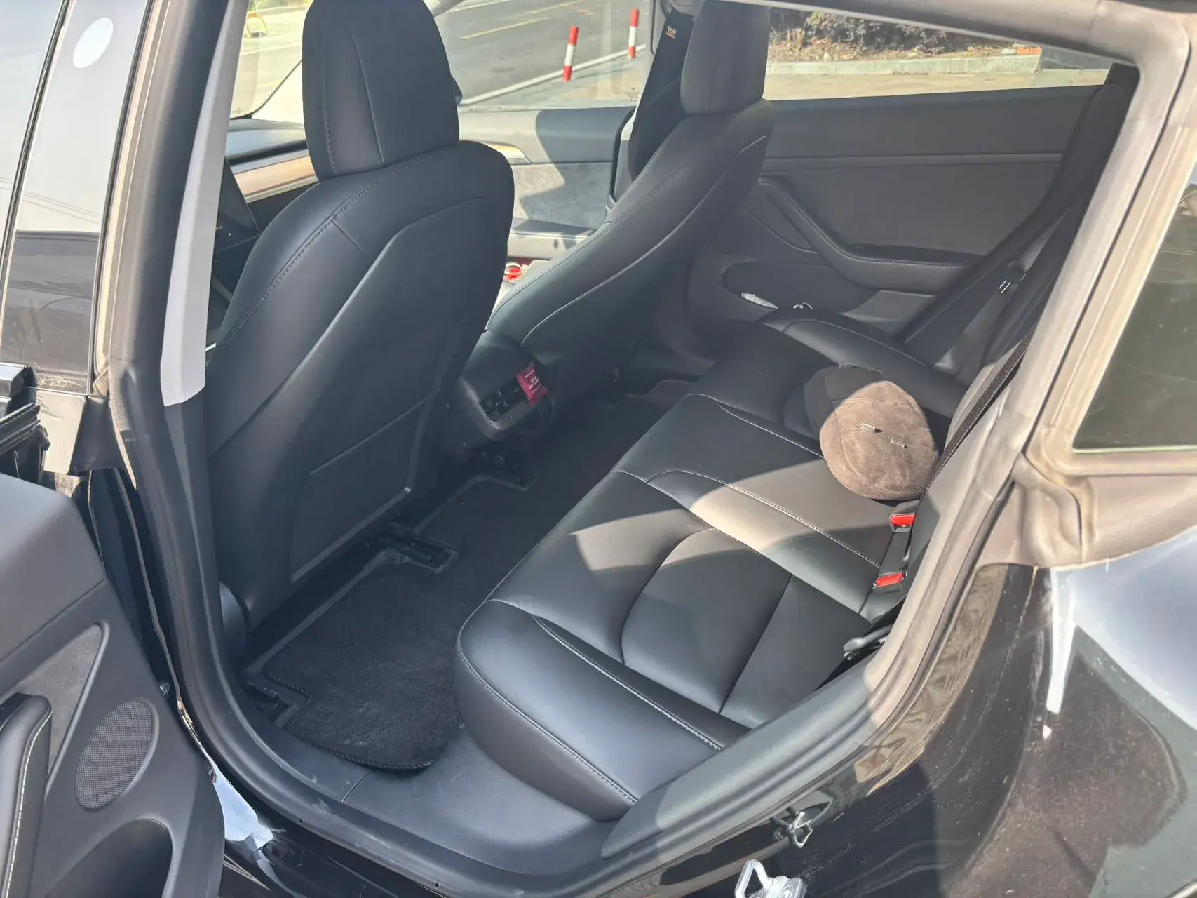 2022 TESLA MODEL thumbnail 3