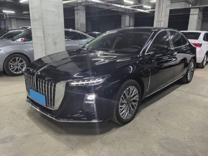 2023 HONGQI H5 view 1