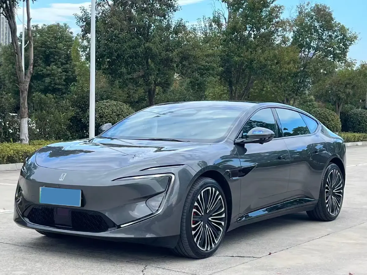 2025 Avatr 12 1.5T 156HP L4 REEV 39.05KWH