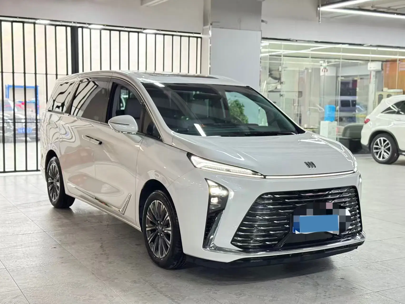 2025 BUICK GL8 thumbnail 2