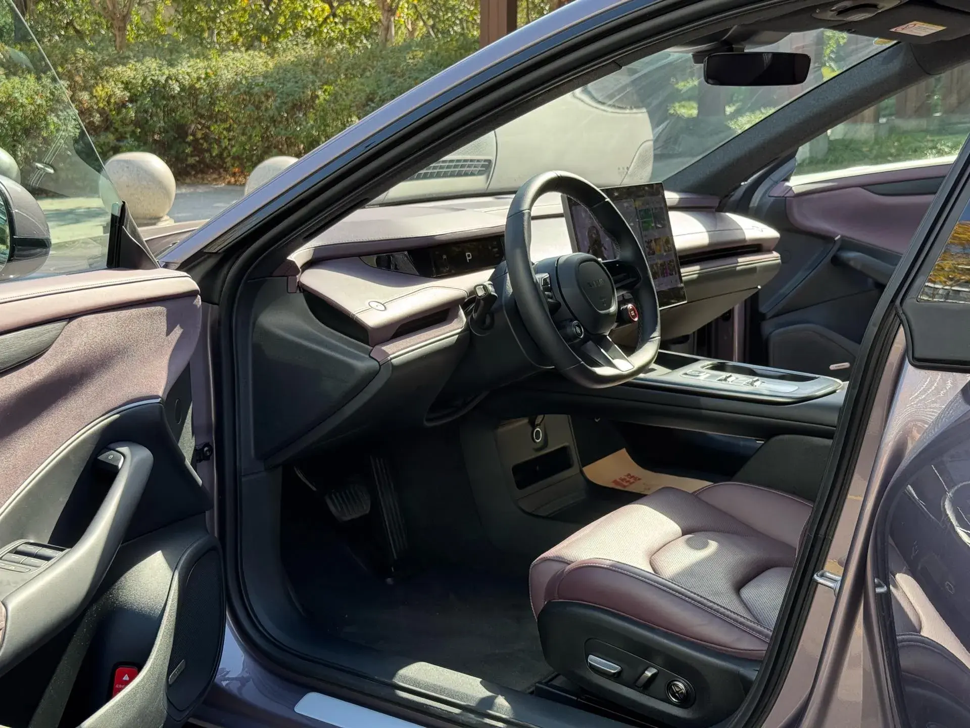 2024 MI SU7 thumbnail 4