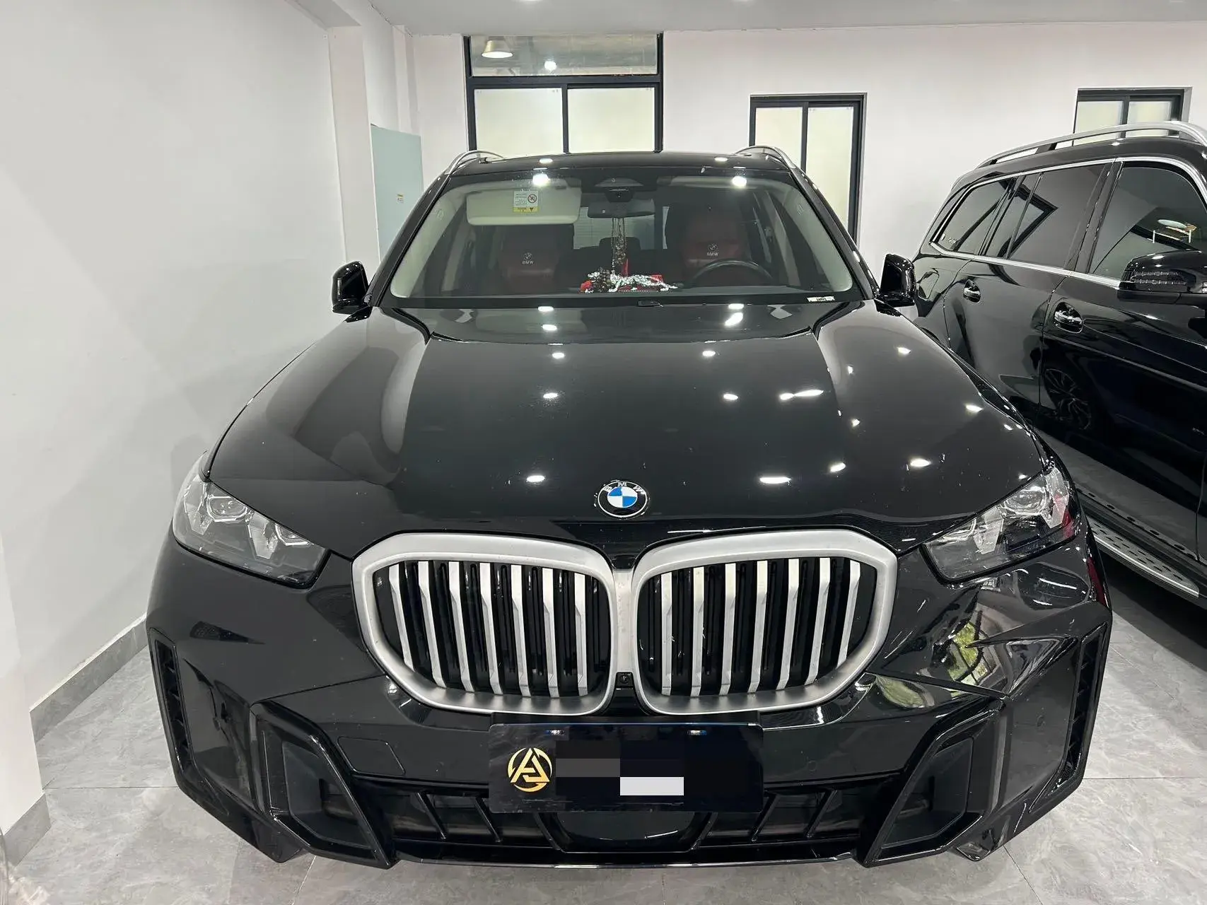 2023 BMW X5 thumbnail 2