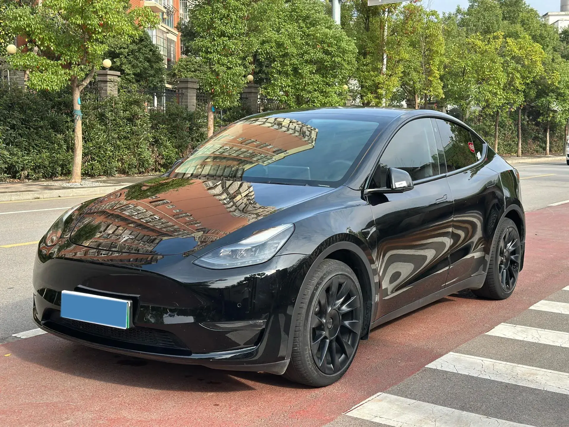 2021 TESLA MODEL view 1