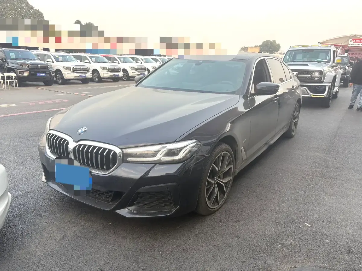 2023 BMW 5 Series 2.0T 245HP L4 8AT