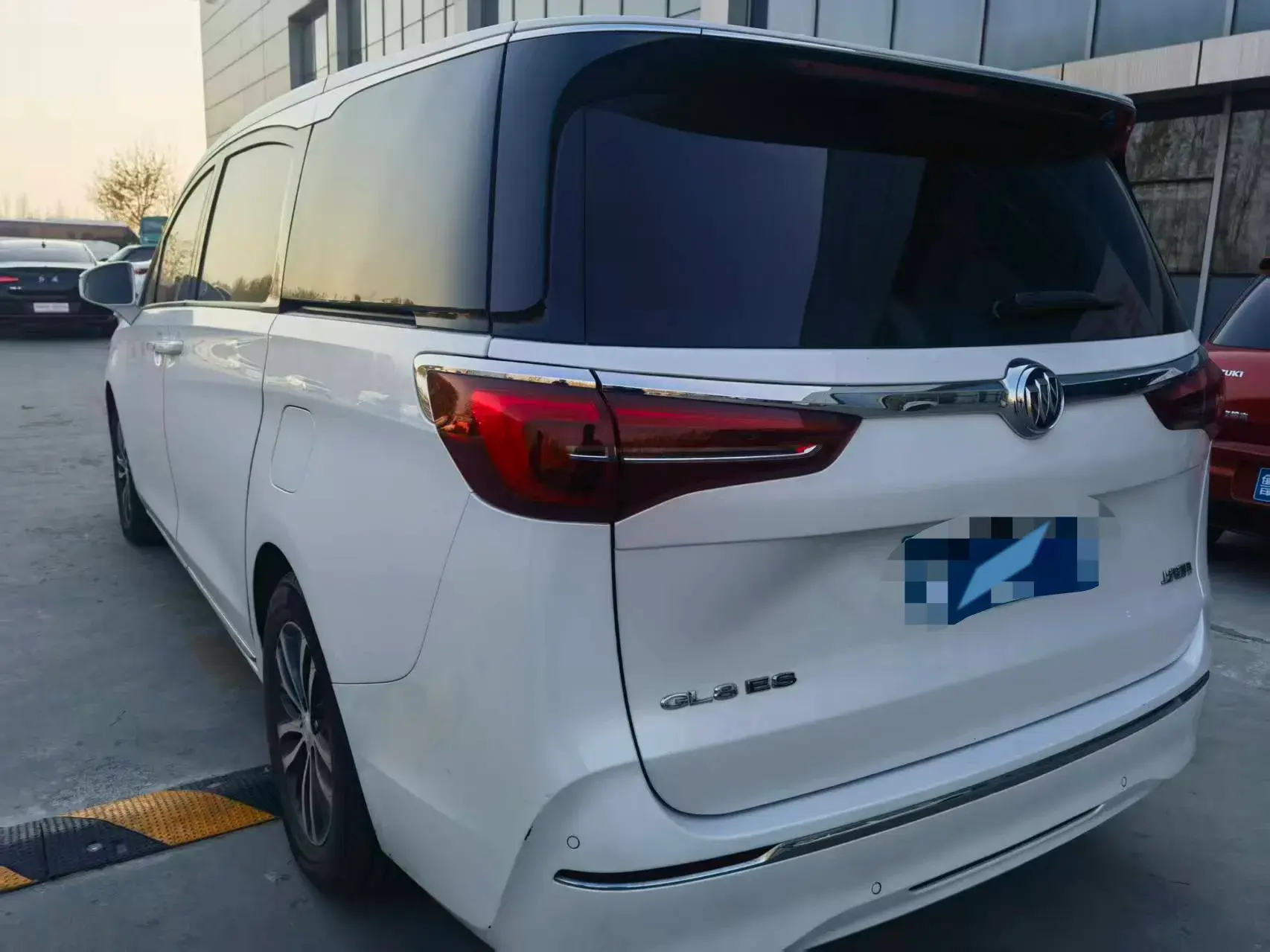 2023 BUICK GL8 thumbnail 2