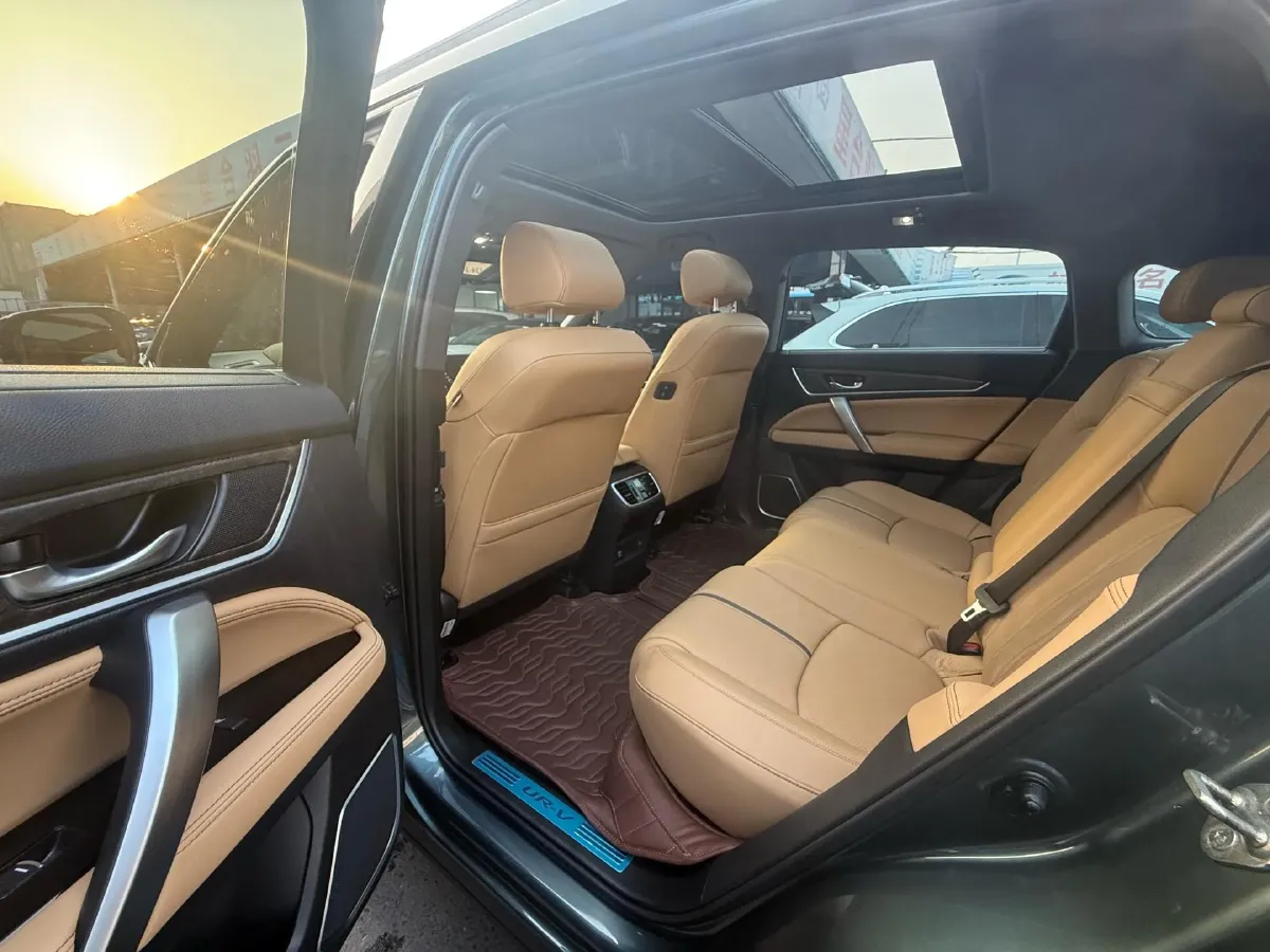 2020 Honda UR-V 2.0T 272HP L4 9AT,autocango,china used car exporter,china ev exporter,chinese used car exporter,chinese used ev exporter