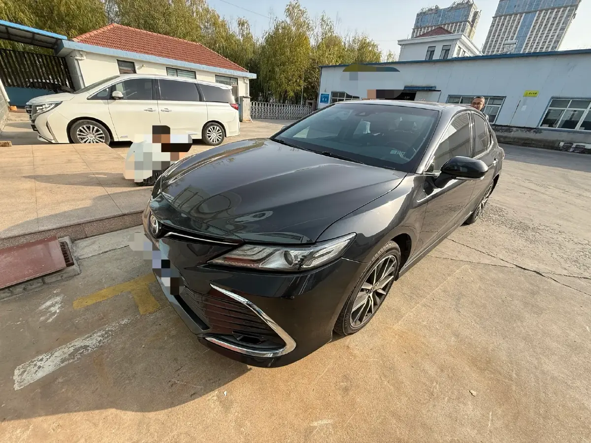2021 Toyota Camry 2.5L 209HP L4 8AT