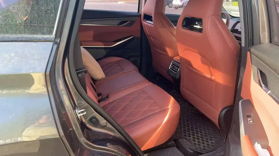 2022 ChangAn Oshan X7 Plus 1.5T 188HP L4 7DCT,autocango,china used car exporter,china ev exporter,chinese used car exporter,chinese used ev exporter