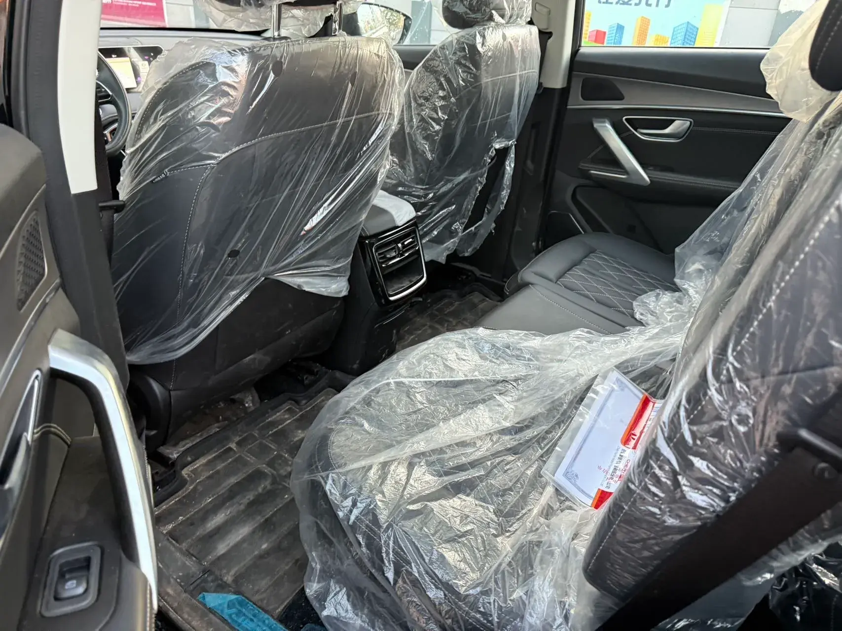 2024 JETOUR X70 thumbnail 4