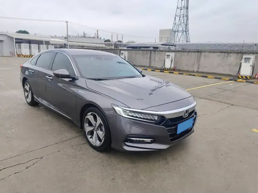 2018 HONDA ACCORD thumbnail 3