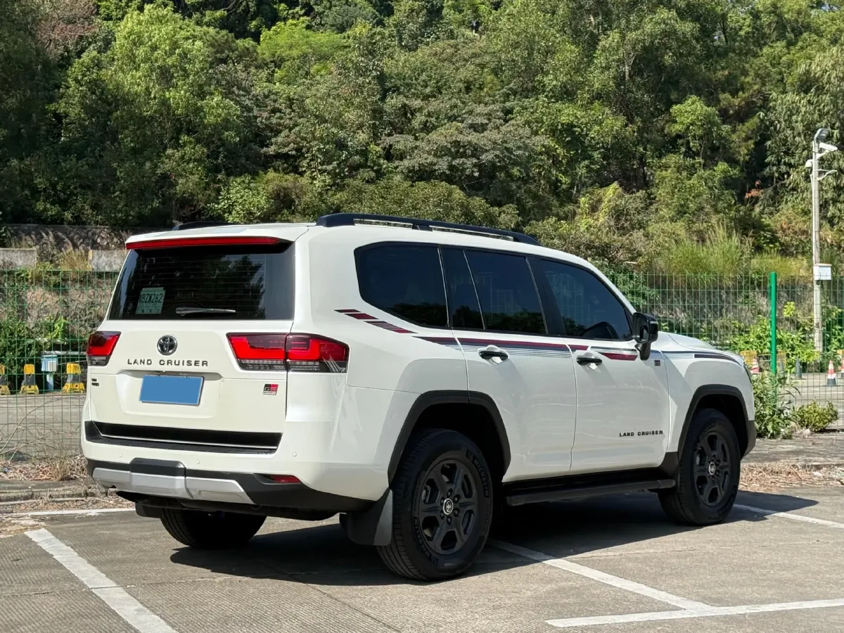 2015 Toyota Land Cruiser 4.0L 275HP V6 5AT,autocango,china used car exporter,china ev exporter,chinese used car exporter,chinese used ev exporter