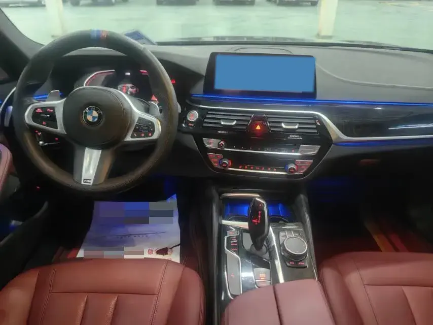 2020 BMW 5 thumbnail 4