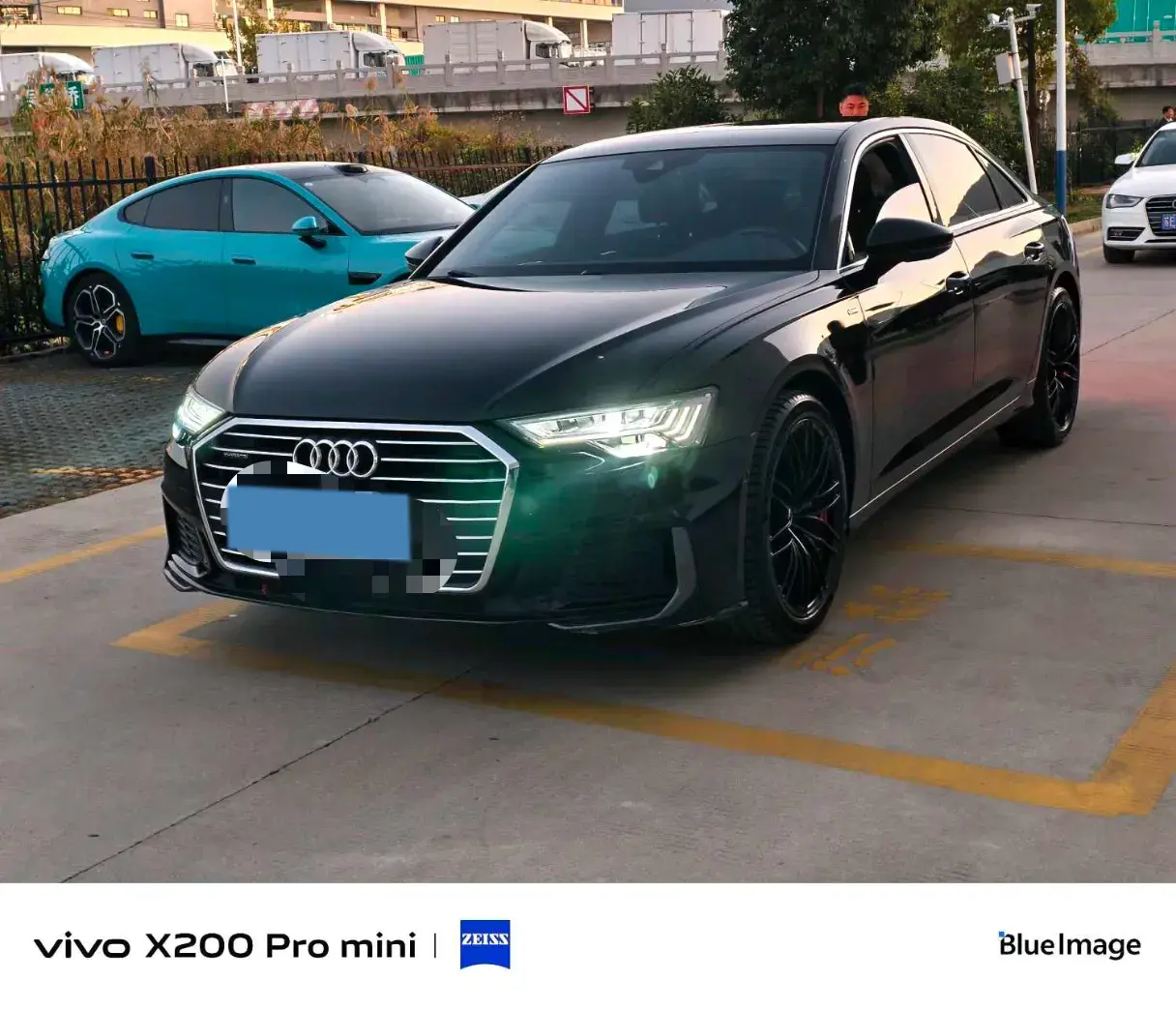 2021 AUDI A6L view 1