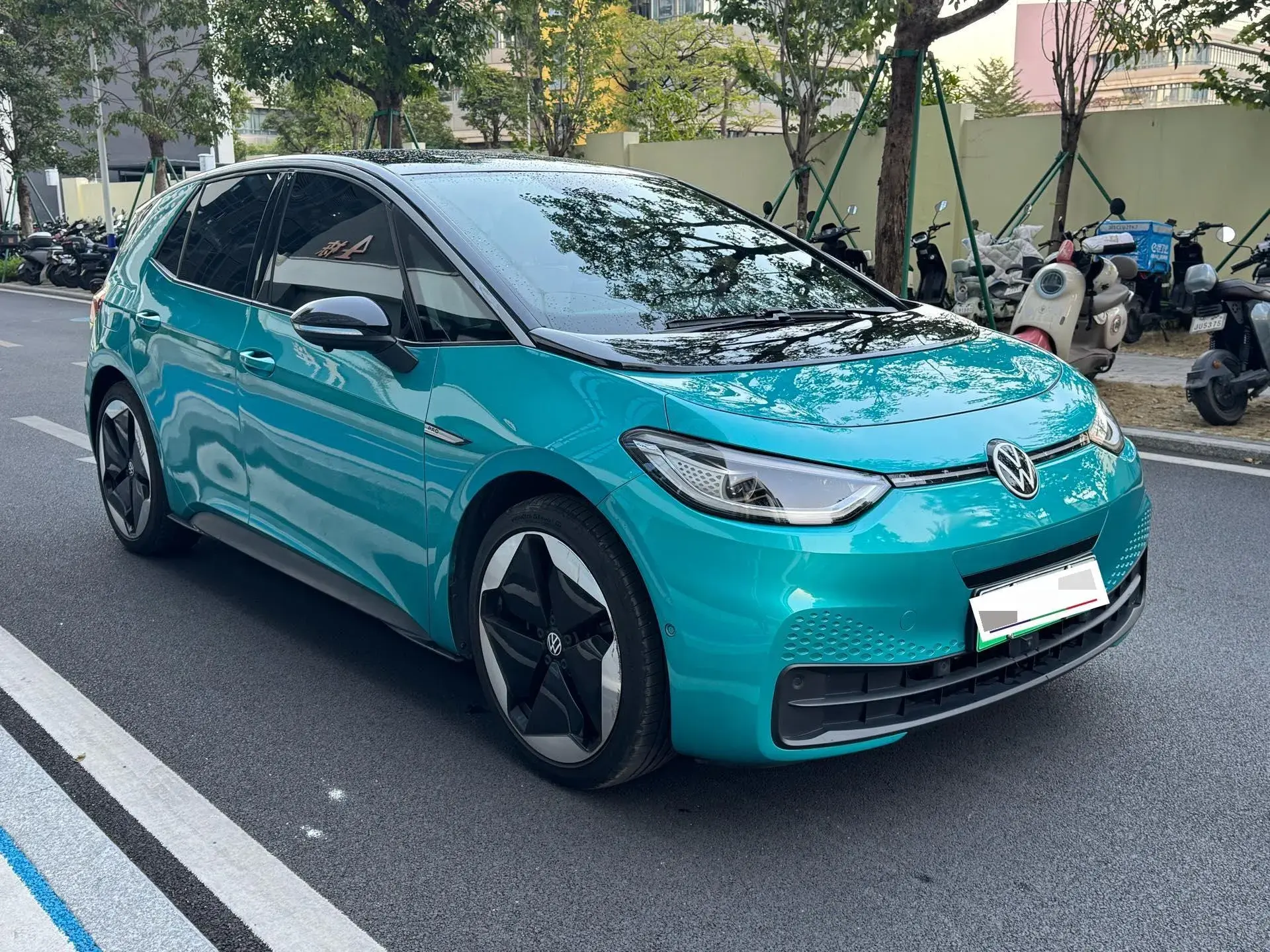 2022 VOLKSWAGEN ID.3 thumbnail 3