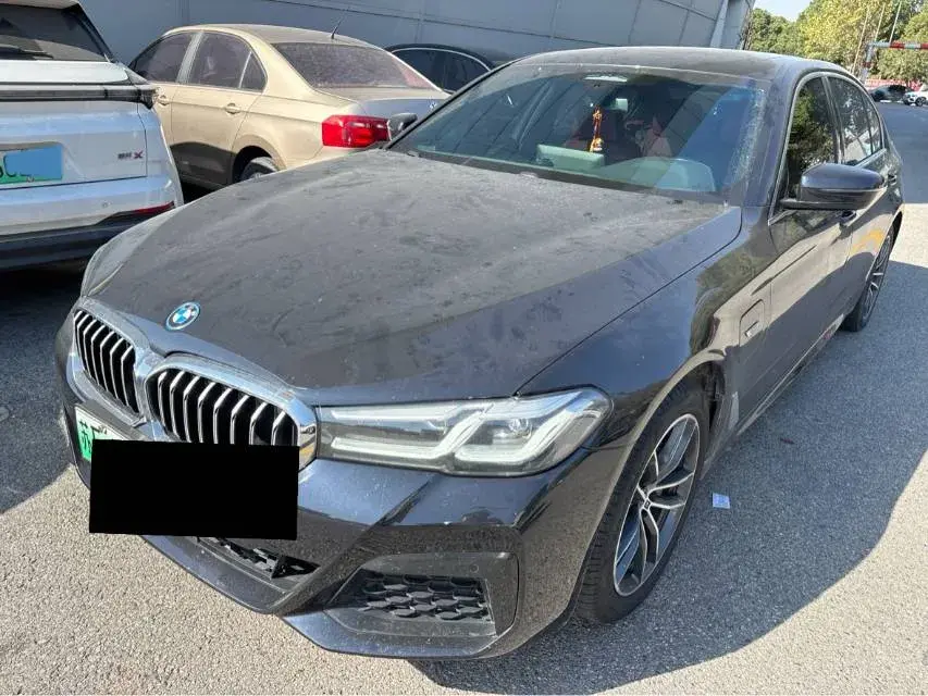 2022 BMW 5 Series 2.0T 184HP L4 8AT PHEV 17.7KWH