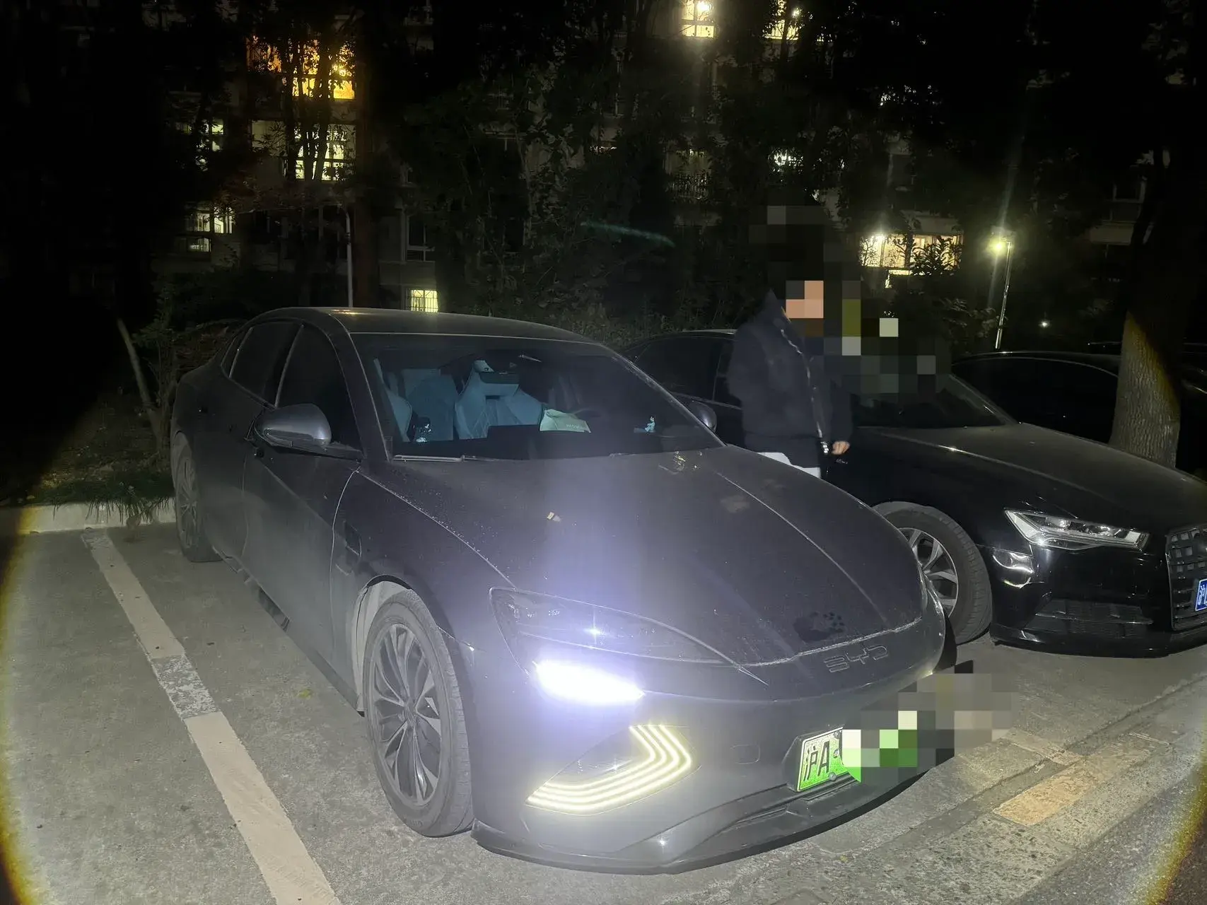 2023 BYD SEAL thumbnail 3