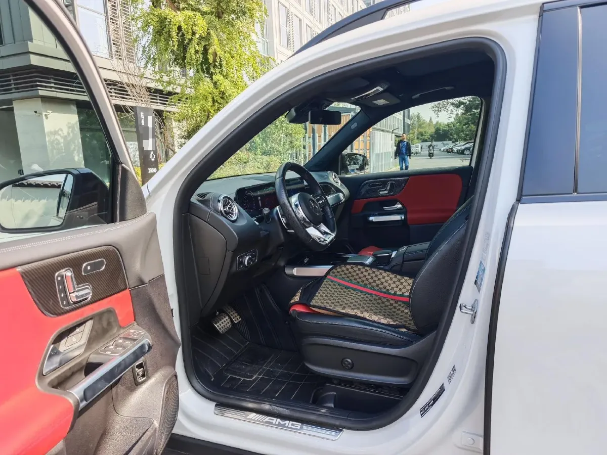 2021 Mercedes-Benz GLB AMG 2.0T 306HP L4 8DCT,autocango,china used car exporter,china ev exporter,chinese used car exporter,chinese used ev exporter