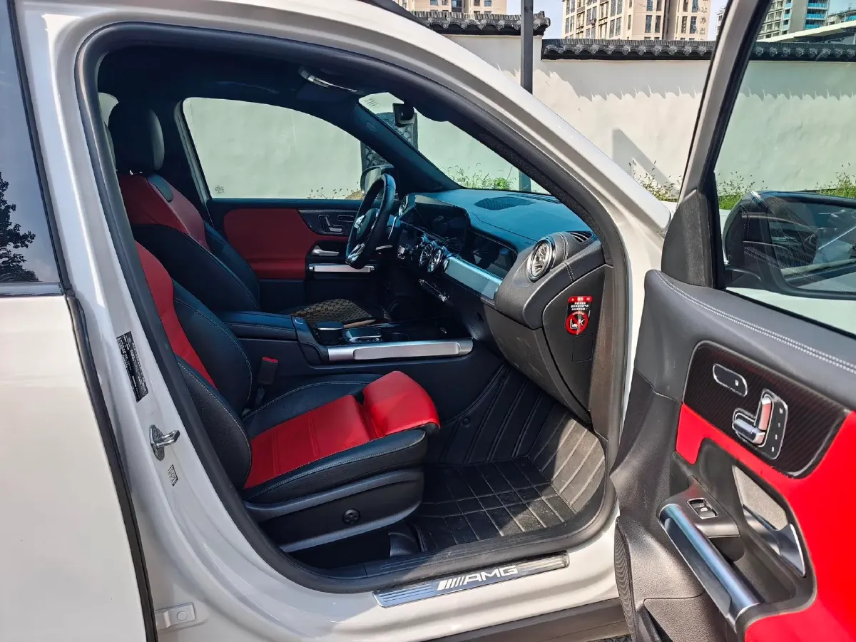 2021 Mercedes-Benz GLB AMG 2.0T 306HP L4 8DCT,autocango,china used car exporter,china ev exporter,chinese used car exporter,chinese used ev exporter