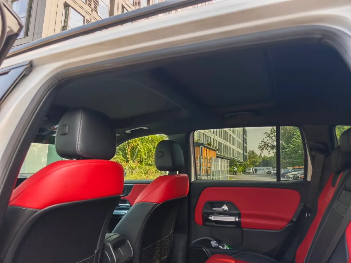 2021 Mercedes-Benz GLB AMG 2.0T 306HP L4 8DCT,autocango,china used car exporter,china ev exporter,chinese used car exporter,chinese used ev exporter