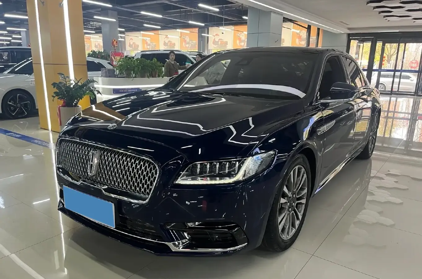 2019 Lincoln Continental 2.0T 241HP L4 6AT