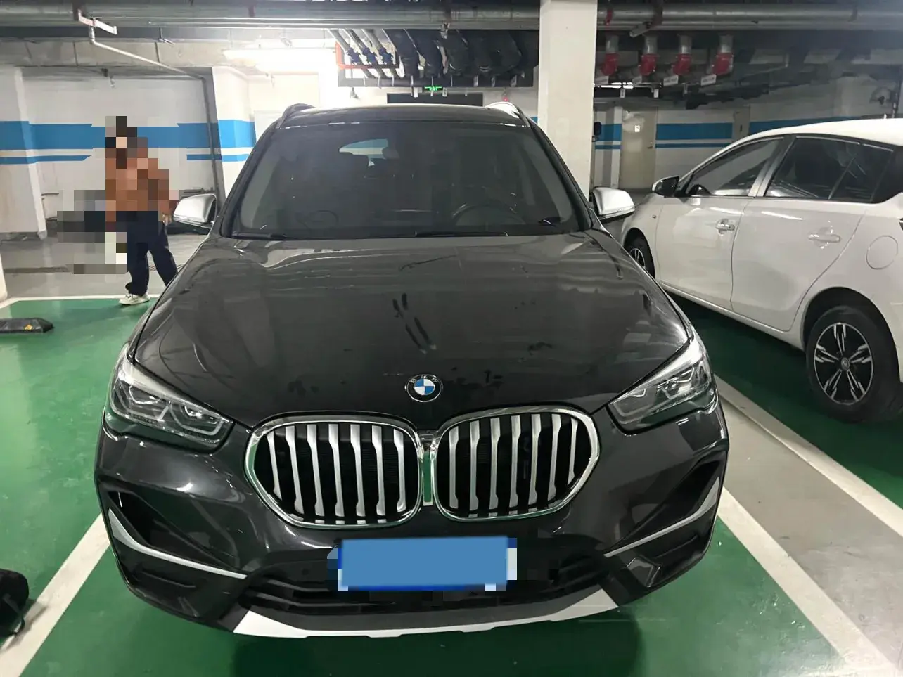 2022 BMW X1 thumbnail 2