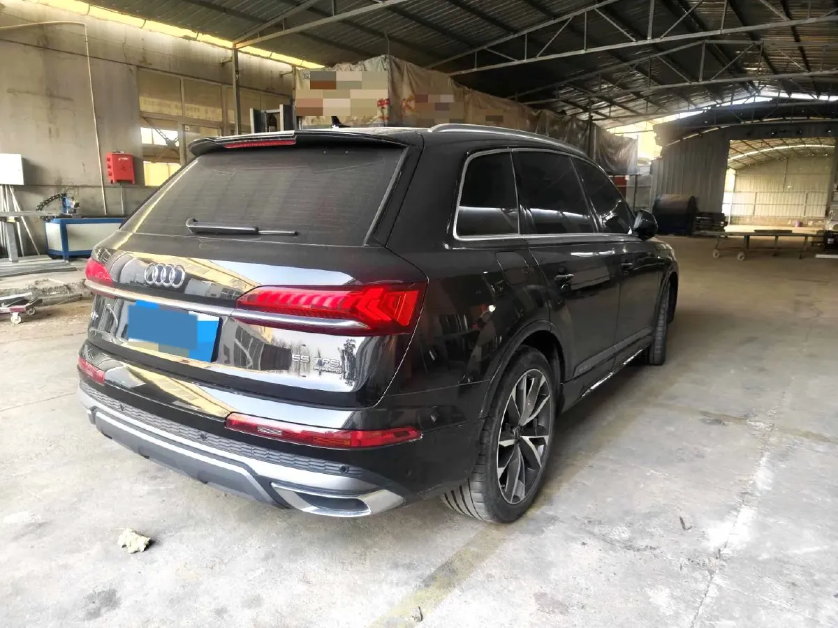 2023 Audi Q7 2.0T 265HP L4 8AT,autocango,china used car exporter,china ev exporter,chinese used car exporter,chinese used ev exporter