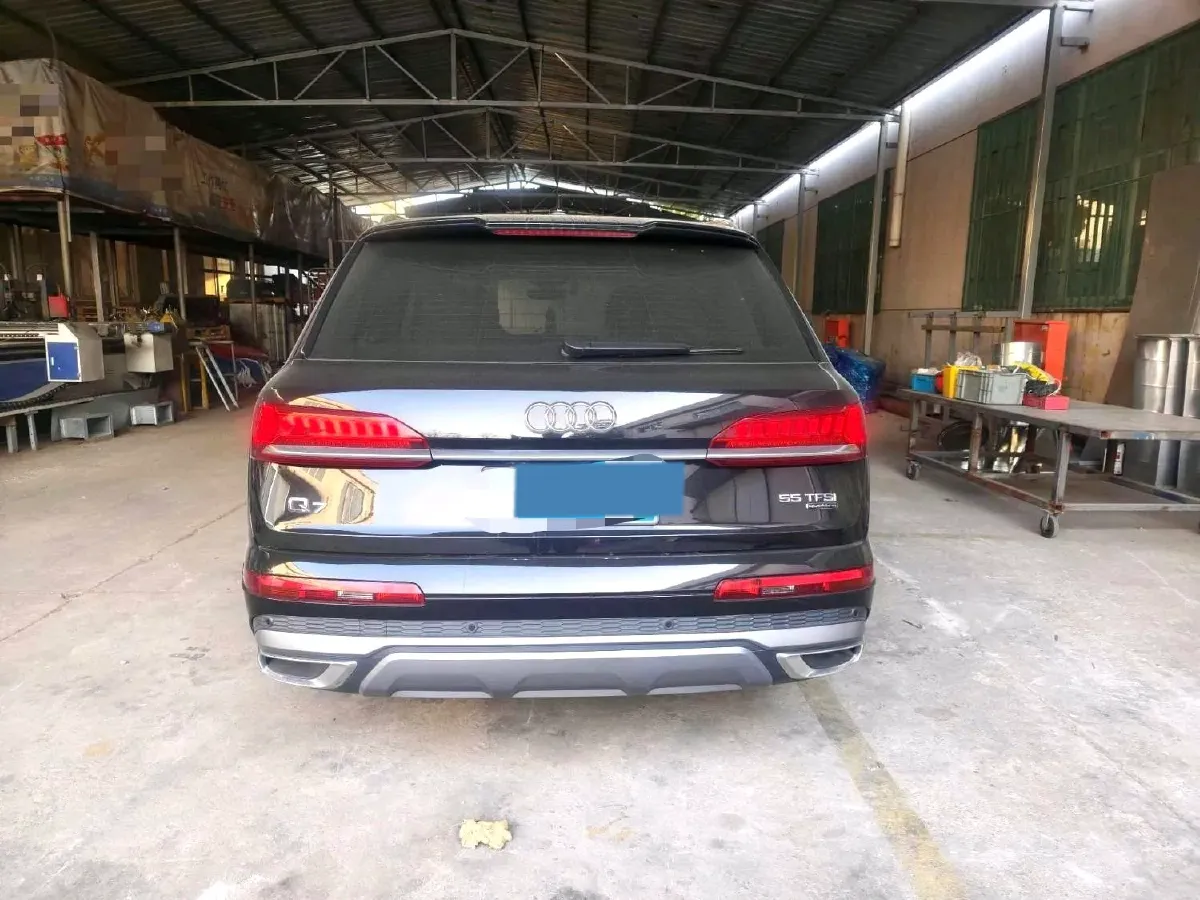 2023 Audi Q7 2.0T 265HP L4 8AT,autocango,china used car exporter,china ev exporter,chinese used car exporter,chinese used ev exporter