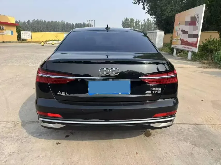 2023 Audi A6L 2.0T 190HP L4 7DCT,autocango,china used car exporter,china ev exporter,chinese used car exporter,chinese used ev exporter