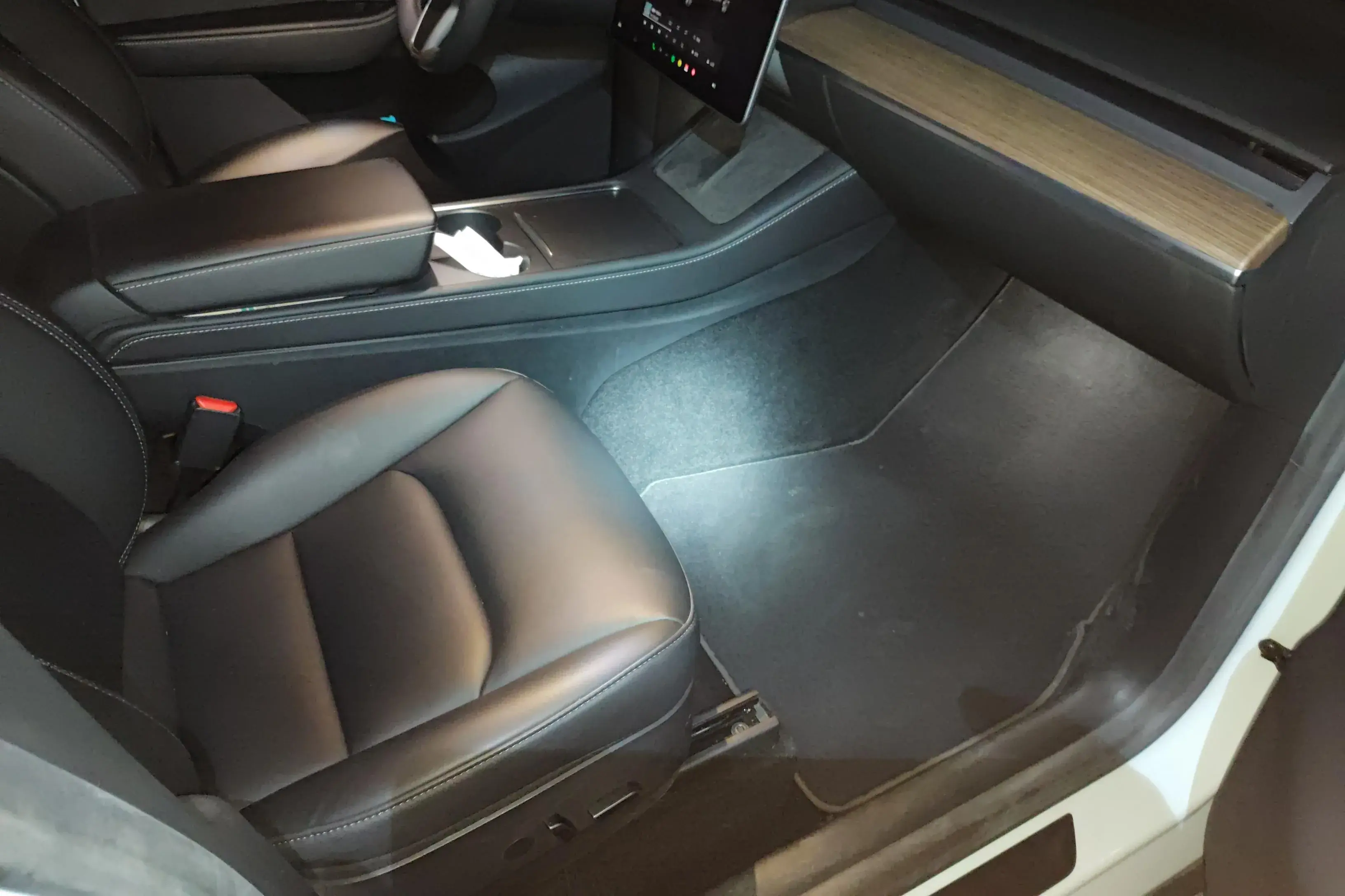 2022 TESLA MODEL thumbnail 4