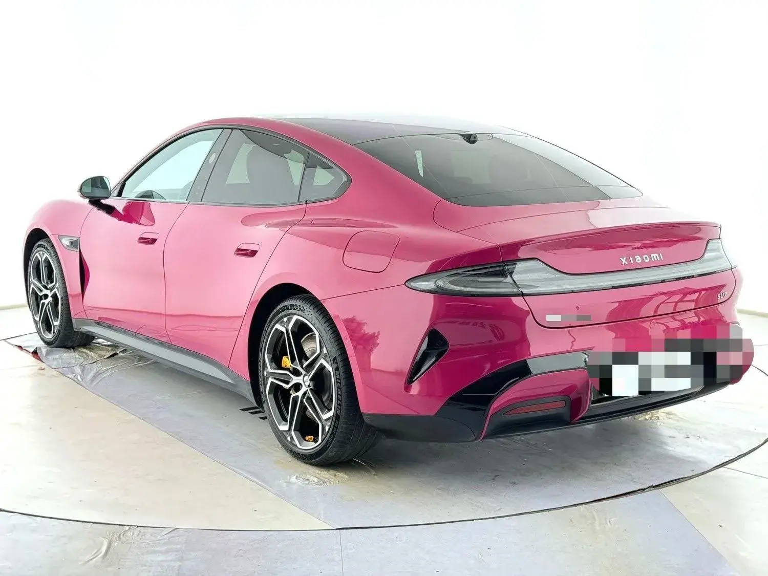 2024 MI SU7 thumbnail 2